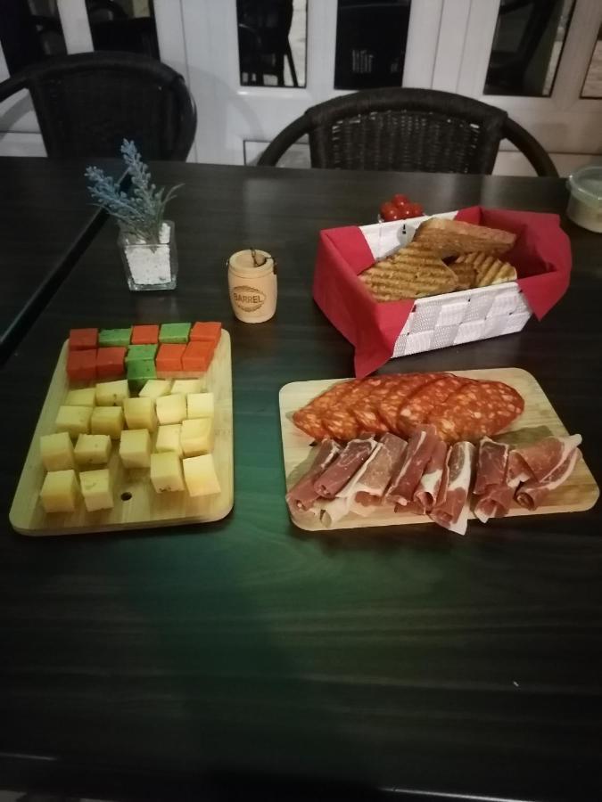 Guesthouse Vila Tamburic Bečići Dış mekan fotoğraf