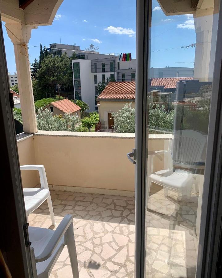 Guesthouse Vila Tamburic Bečići Dış mekan fotoğraf